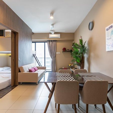 Familia Suite@Midhill Genting Highlands Exteriör bild